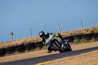 anglesey-no-limits-trackday;anglesey-photographs;anglesey-trackday-photographs;enduro-digital-images;event-digital-images;eventdigitalimages;no-limits-trackdays;peter-wileman-photography;racing-digital-images;trac-mon;trackday-digital-images;trackday-photos;ty-croes